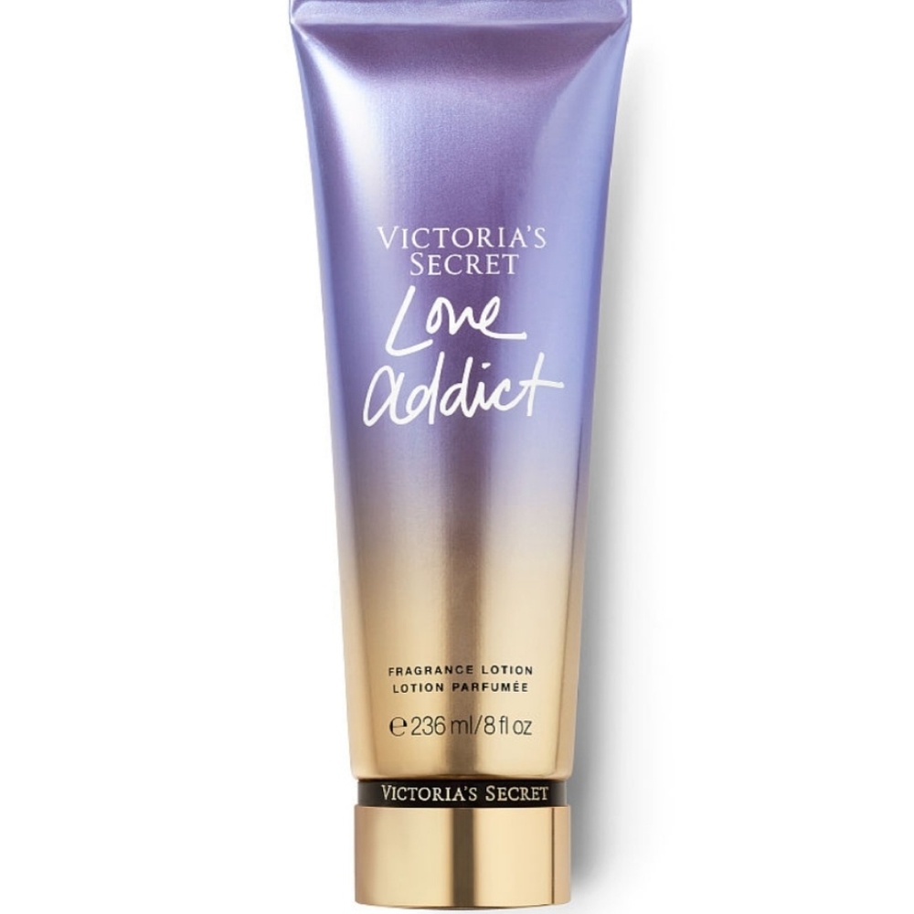 Victoria's Secret Love Addict Lotion NWT
